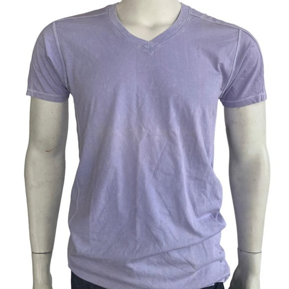 Tshirt - Picture 1 of 1